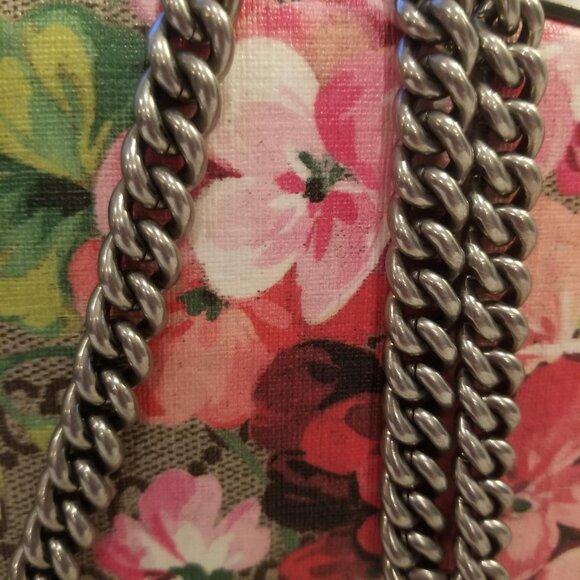 Gucci GG Blooms Supreme Canvas Shoulder Bag in Multi/dry Rose - Picture 11 of 15